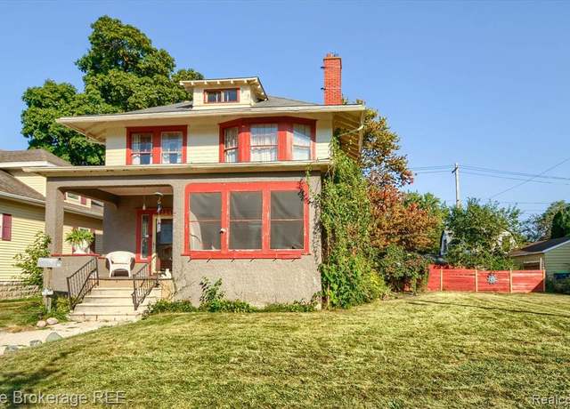 Property at 234 N JACKSON St, Bay City, MI 48708 6421, 4 beds, 1.5 baths