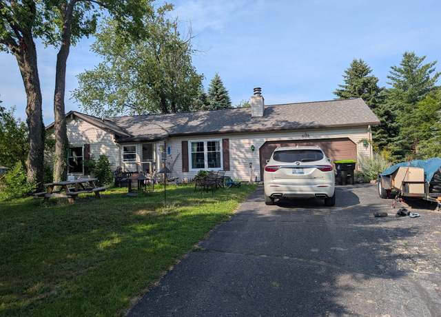 Property at 6176 Beverly Dr, Traverse City, MI 49684, 3 beds, 1.5 baths
