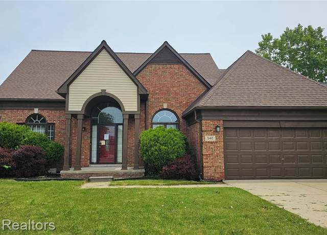 Property at 540 Clairpointe Woods Dr, Detroit, MI 48215 3220, 3 beds, 2.5 baths