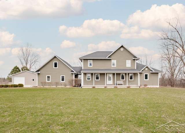 Property at 1886 SE Boutell Rd, Essexville, MI 48732, 3 beds, 3.5 baths