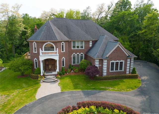 Property at 4546 Forest Edge Ln, West Bloomfield, MI 48323, 5 beds, 6 baths
