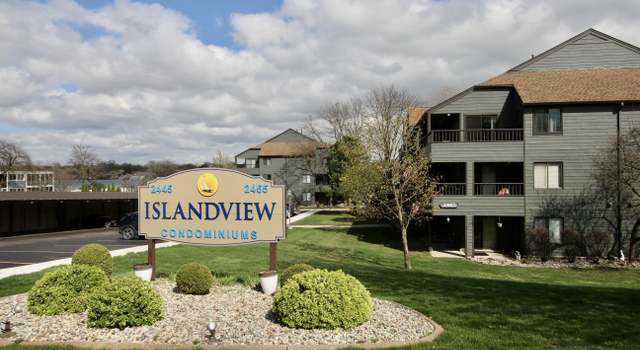 Photo of 2465 Riverside Dr #314, Trenton, MI 48183-2768