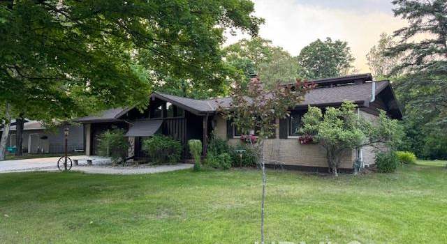 Photo of 298 Hoover Ave, Niagara, WI 54151
