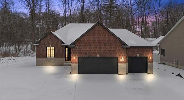 Photo of 35103 WOODSIDE Cir, Richmond, MI 48062 1390