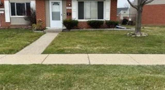 Photo of 29020 ANN ARBOR Trl, Westland, MI 48185 1855