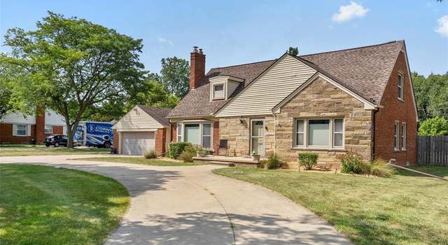 Photo of 14815 15 Mile Rd, Sterling Heights, MI 48312 5705