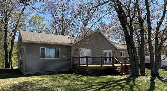 Photo of 59 Forest Dr, Negaunee, MI 49866