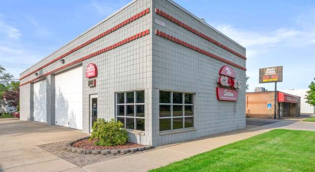 Photo of 21052 Van Born Rd, Dearborn Heights, MI 48125-2879