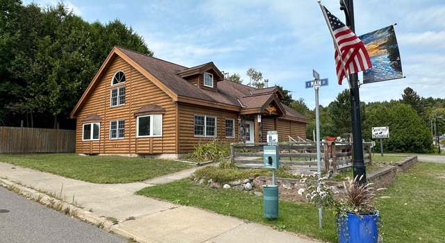 Photo of 105 N Max St, Michigamme, MI 49861-8008