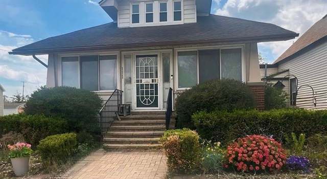 Photo of 111 ROBERTSON St, Mount Clemens, MI 48043 2358