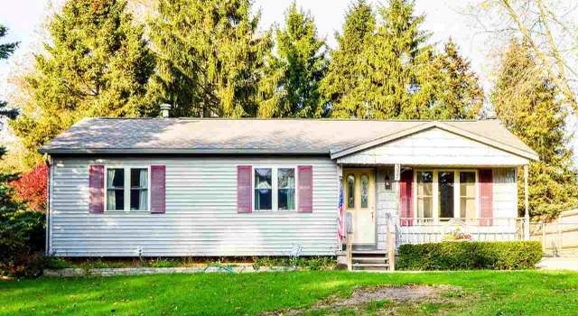 Photo of 337 Oakwood Dr, Perry, MI 48872