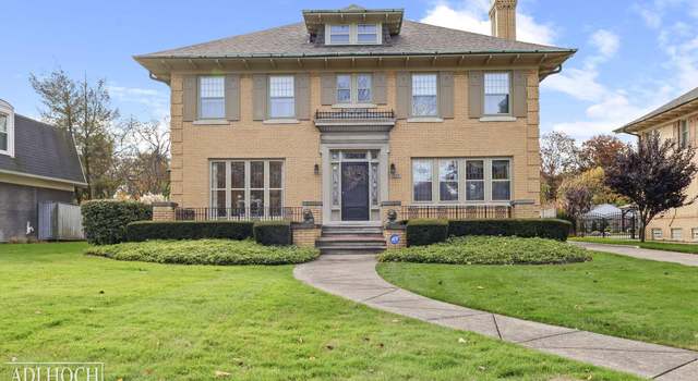Photo of 1025 Balfour St, Grosse Pointe Park, MI 48230