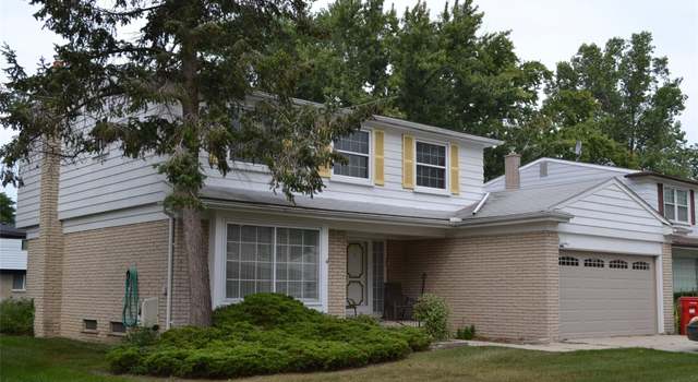 Photo of 27425 SELKIRK St, Southfield, MI 48076 5146