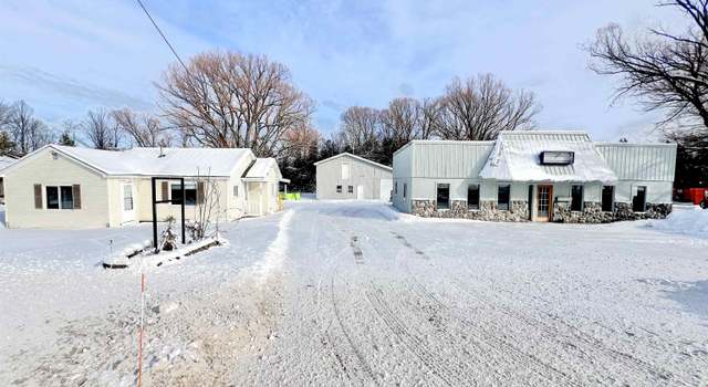 Photo of 10017 10021 Cherrybend Rd, Traverse City, MI 49696