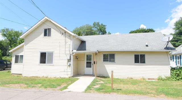 Photo of 924 Milwaukee St, Owosso, MI 48867