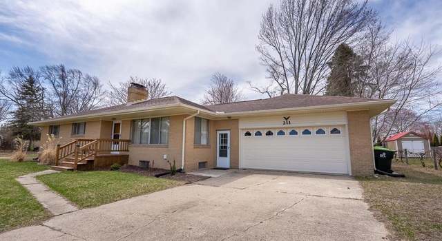 Photo of 211 N Water St, Pinconning, MI 48650