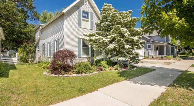 Photo of 412 Franklin St, Traverse City, MI 49686