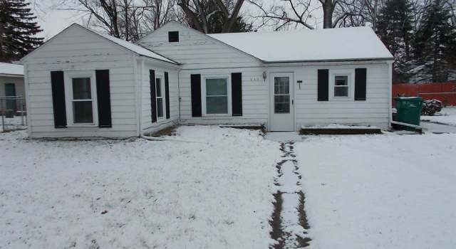 Photo of 111 W Grove St, Kawkawlin, MI 48631