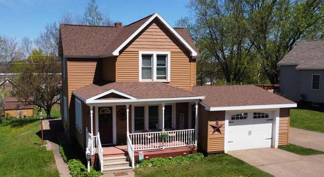 Photo of 119 Ridge St, Negaunee, MI 49866