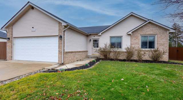 Photo of 20910 Elm Forest Ct, Clinton Township, MI 48035