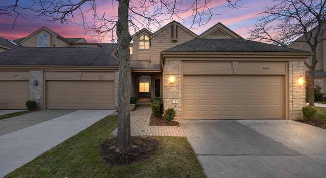 Photo of 26231 harbour pointe dr. Dr N, Harrison Twp, MI 48045-3298