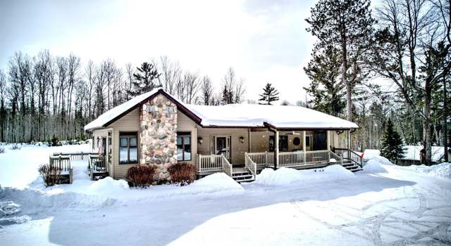 Photo of 8030 Bayview Ln, Republic, MI 49879-9231