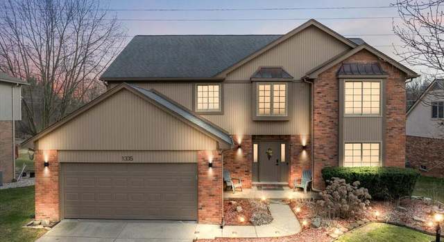 Photo of 1335 BEMBRIDGE Dr, Rochester Hills, MI 48307 5720