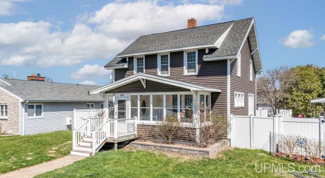 Photo of 536 Woodward Ave, Iron Mountain, MI 49801