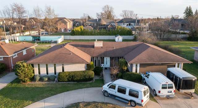 Photo of 27105 FORD Rd, Dearborn Heights, MI 48127 2890