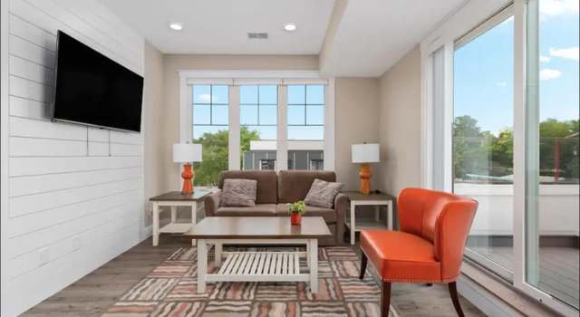 Photo of 914-14 E Front St #14, Traverse City, MI 49686