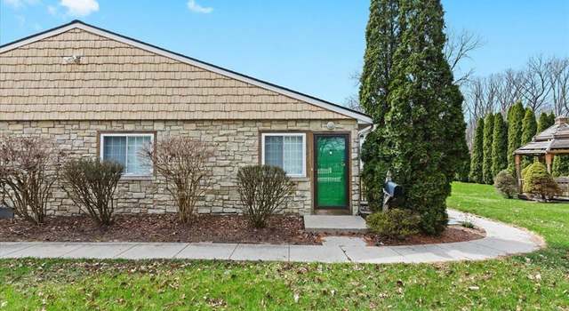 Photo of 16002 TERRACE VILLAGE Dr #16, Taylor, MI 48180 4904