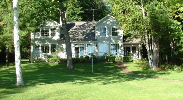 Photo of 9240 Skegemog Point Rd, Williamsburg, MI 49690