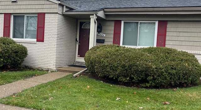 Photo of 25924 FRANKLIN POINTE Dr, Southfield, MI 48034 1538