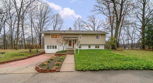 Photo of 3415 Rivercrest Ct Ct, Midland, MI 48640