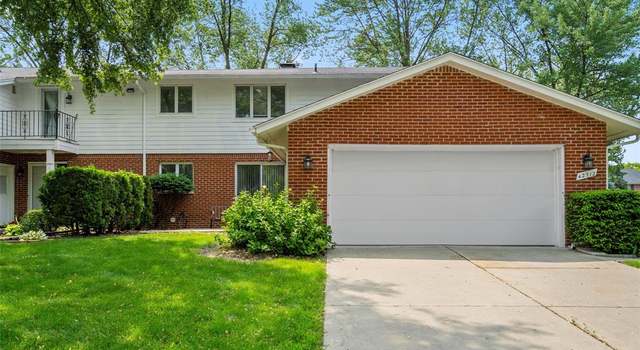 Photo of 42712 Elizabeth Cir, MI 48038 1724
