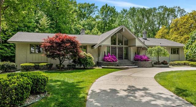 Photo of 21301 WOODHILL Dr, Northville, MI 48167 9767