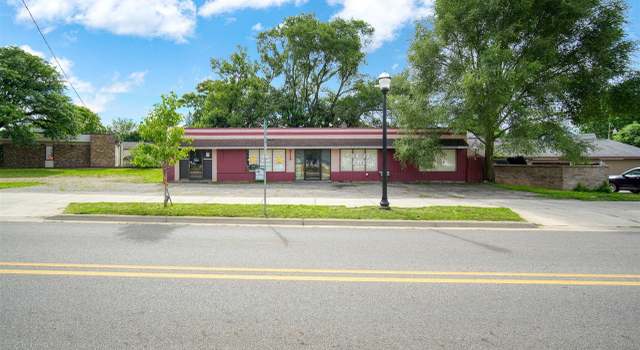 Photo of 711 Greenwood Ave, Jackson, MI 49203-1703