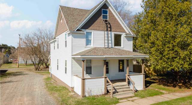 Photo of 812 W Cayuga St, Iron River, MI 49935