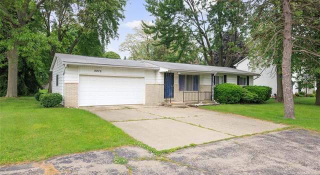 Photo of 2070 Walton Blvd, Rochester Hills, MI 48309 1871