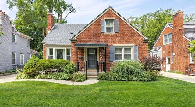 Photo of 26021 Berkley Ave, Huntington Woods, MI 48070 1457