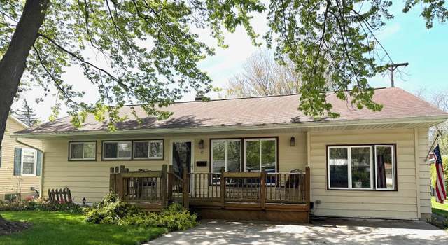 Photo of 8 Oakland Ct, Essexville, MI 48732