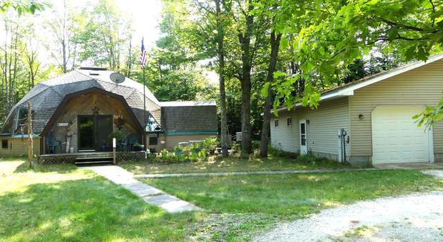 Photo of 22057 E Maryann Dr, Grand Marais, MI 49839