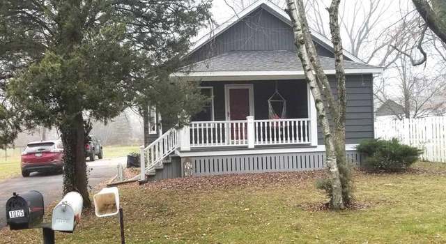 Photo of 1005 Harding Rd, Essexville, MI 48732