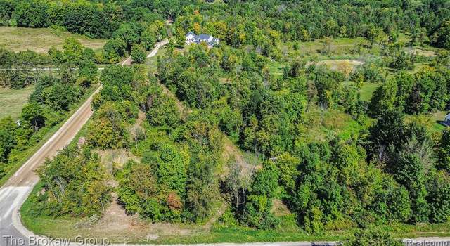 Photo of 5700 Pratt Rd, Lapeer, MI 48446 9740