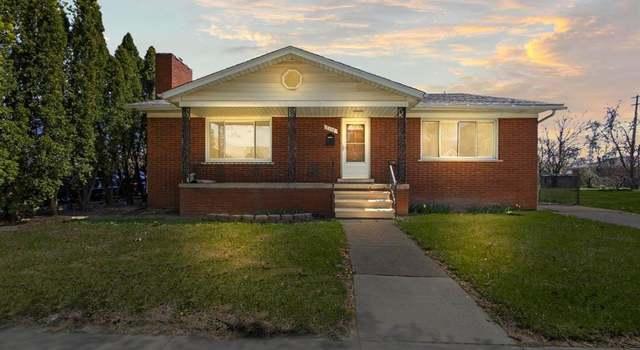 Photo of 7110 NORMILE St, Dearborn, MI 48126 4806