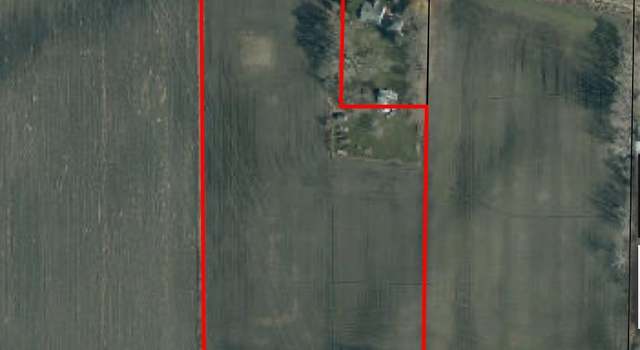 Photo of 398 E Center Rd, Essexville, MI 48732