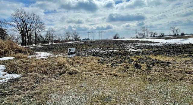 Photo of 398 E Center Rd, Essexville, MI 48732