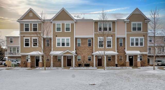 Photo of 435 WRIGHT St, Wixom, MI 48393 4318