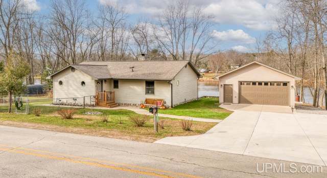 Photo of N2417 River Dr, Wallace, MI 49893
