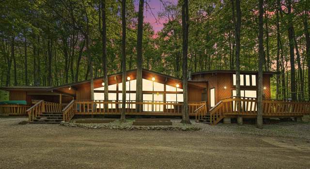 Photo of 5811 E East Village Dr, Bellaire, MI 49615